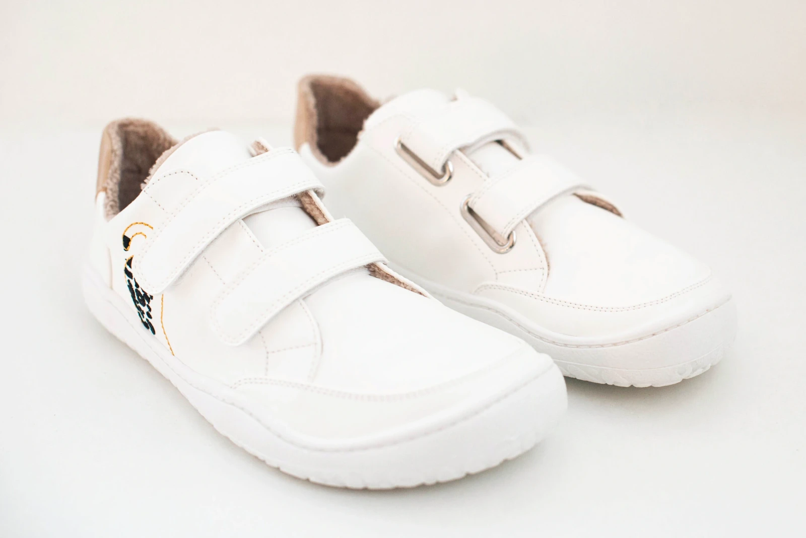 Босоногие кроссовки Sambas the bambas Yuki — с вышивкой — фото 1 из 14